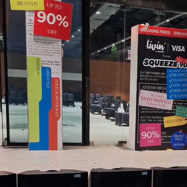 Sewahtdepok.com bukan hanya HT, tapi melengkapi kebutuhan sebuah event yg ada,Mulai dari HT, soundsystem, speaker, mic wireless, clip on, proyektor, megaphone, kabel, stand, dan berbagai perlengkapan event lainnya.Kami siap bantu menyesuaikan kebutuhan acara, dari skala kecil sampai event besar.Satu tempat, berbagai kebutuhan event.Sewa mudah, praktis dan terpercaya